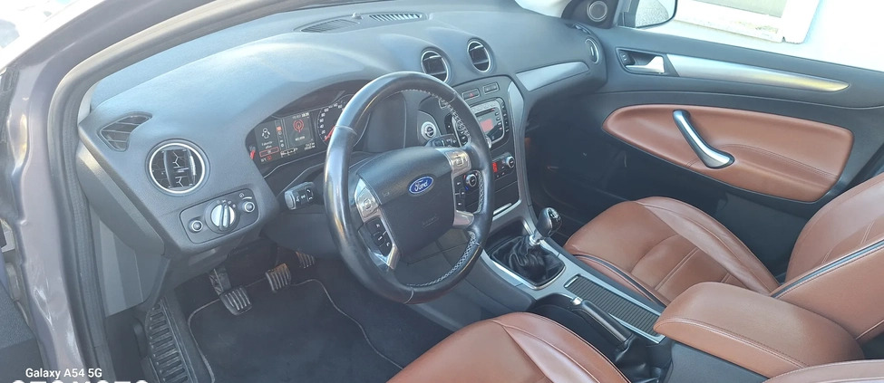 Ford Mondeo cena 26999 przebieg: 199000, rok produkcji 2012 z Jawor małe 301